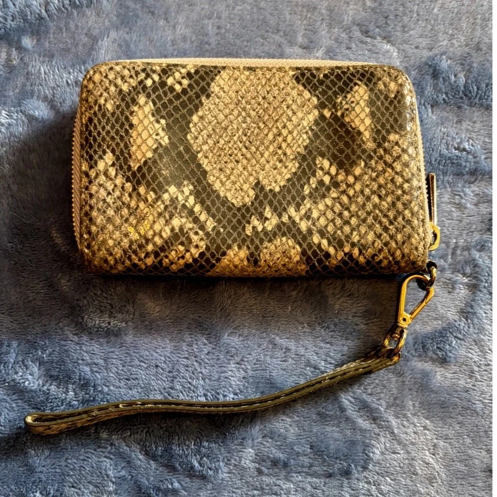 Michael Kors Snakeskin Embossed Leather Zip Around Wristlet Wallet Gold Interior